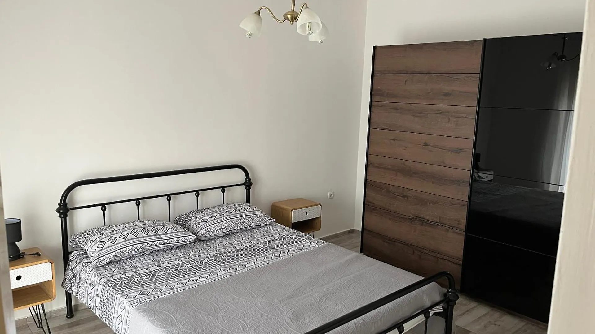 Apartmani Dubravka Bibinje 0*,